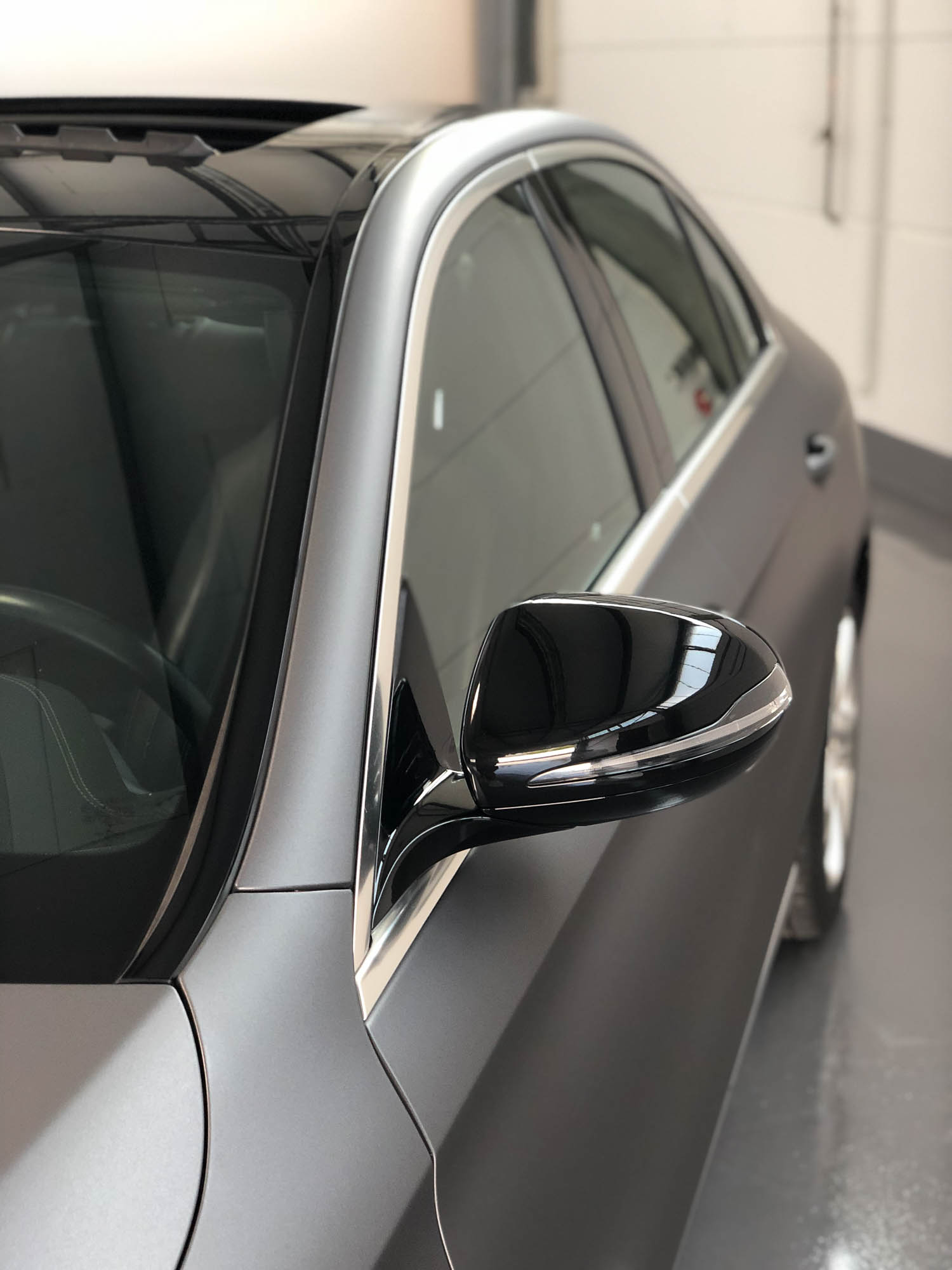 Mercedes E Klasse Avery charcoal matte metallic