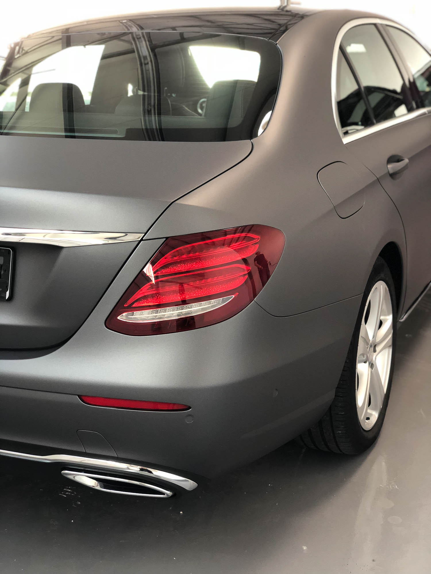Mercedes E Klasse Avery charcoal matte metallic