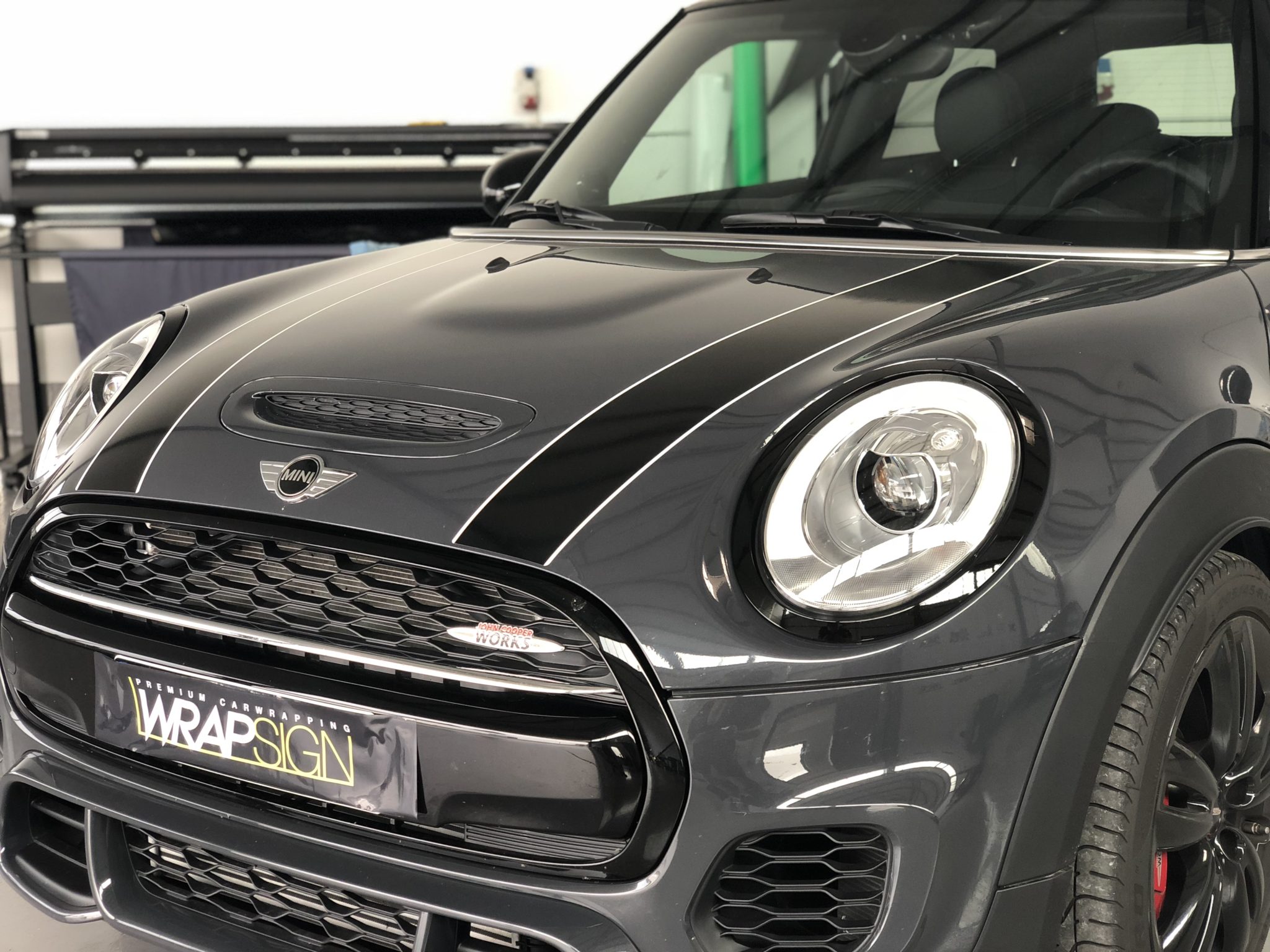 Mini Cooper Works in Designfolierung