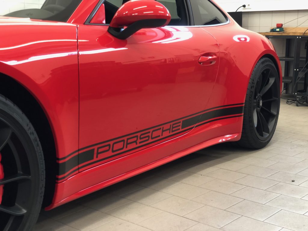 Porsche GT3 Touring mit Lackschutz und Design