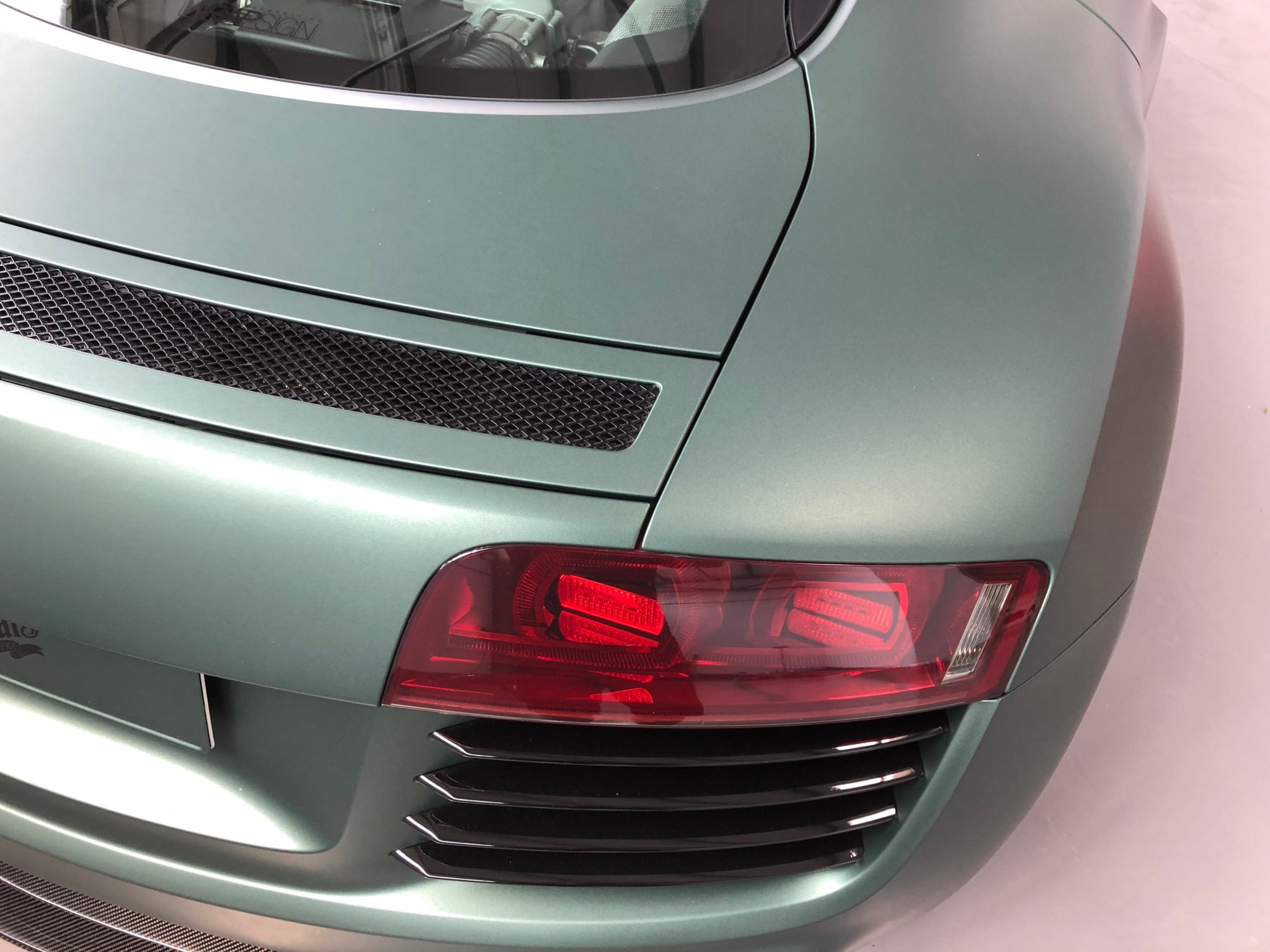 Audi R8 matt pine Green Metallic Folierung