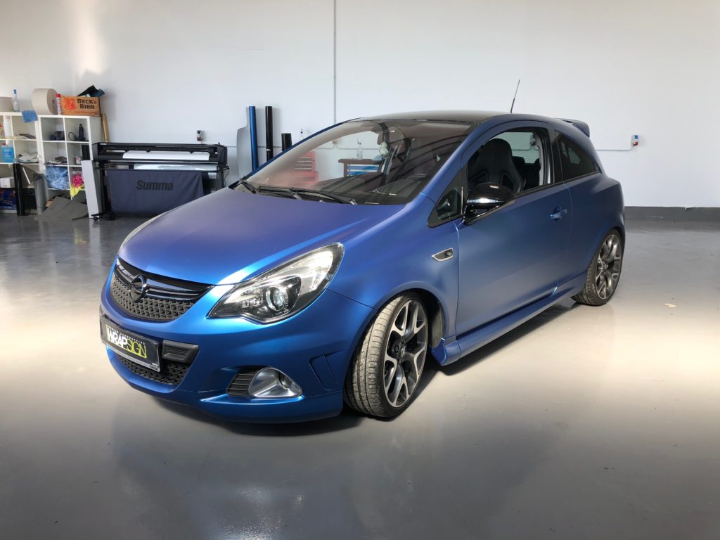 Opel Corsa OPC in Avery blau matt