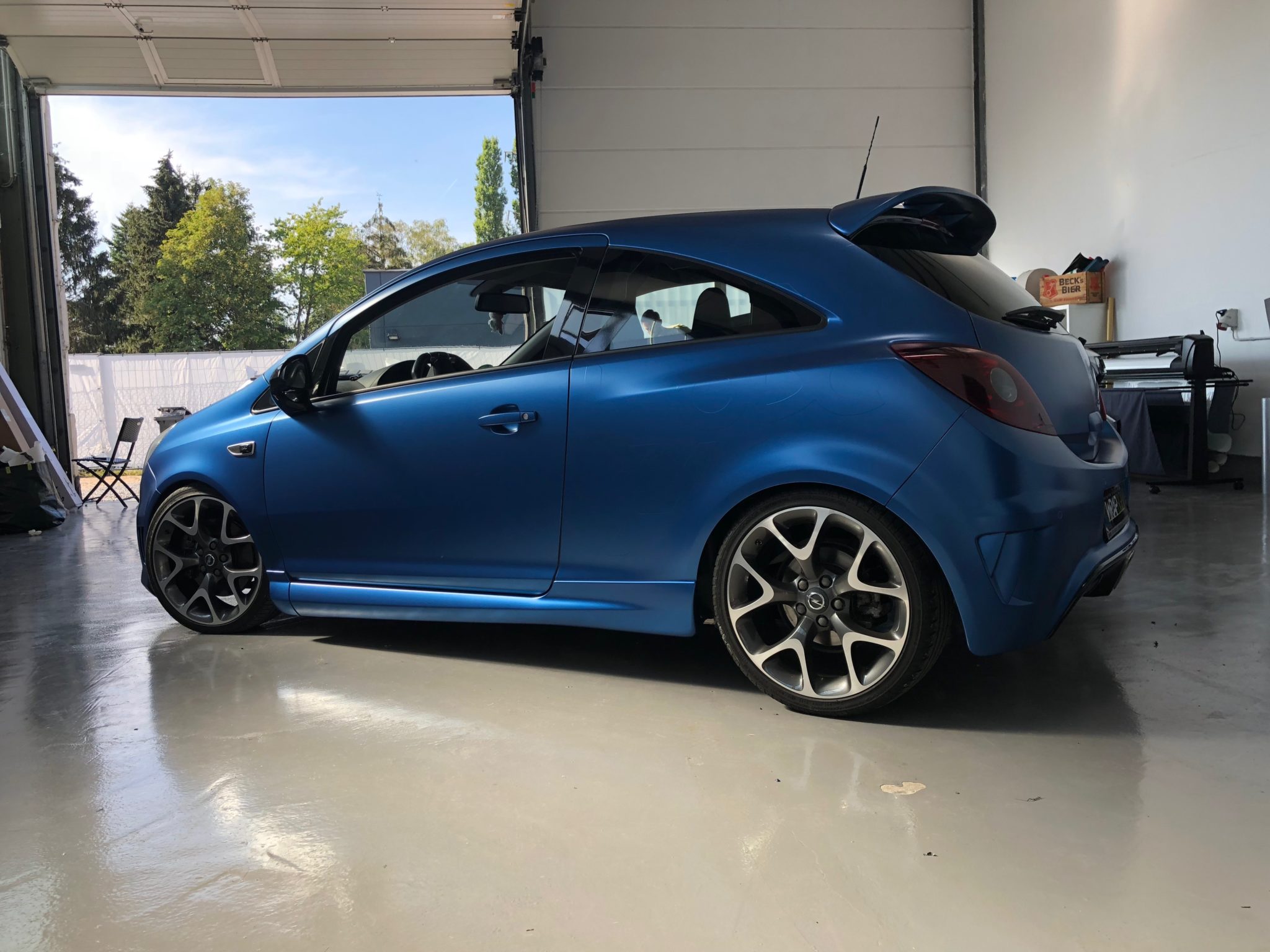 Opel Corsa OPC in Avery blau matt