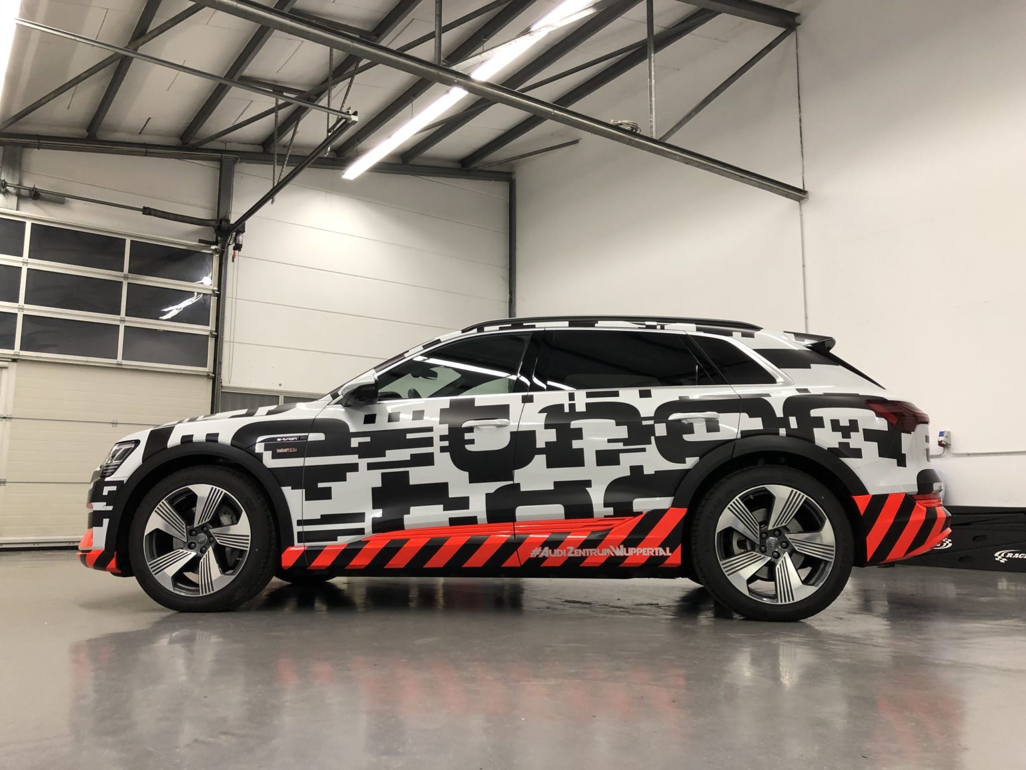 Audi e-tron Designfolierung