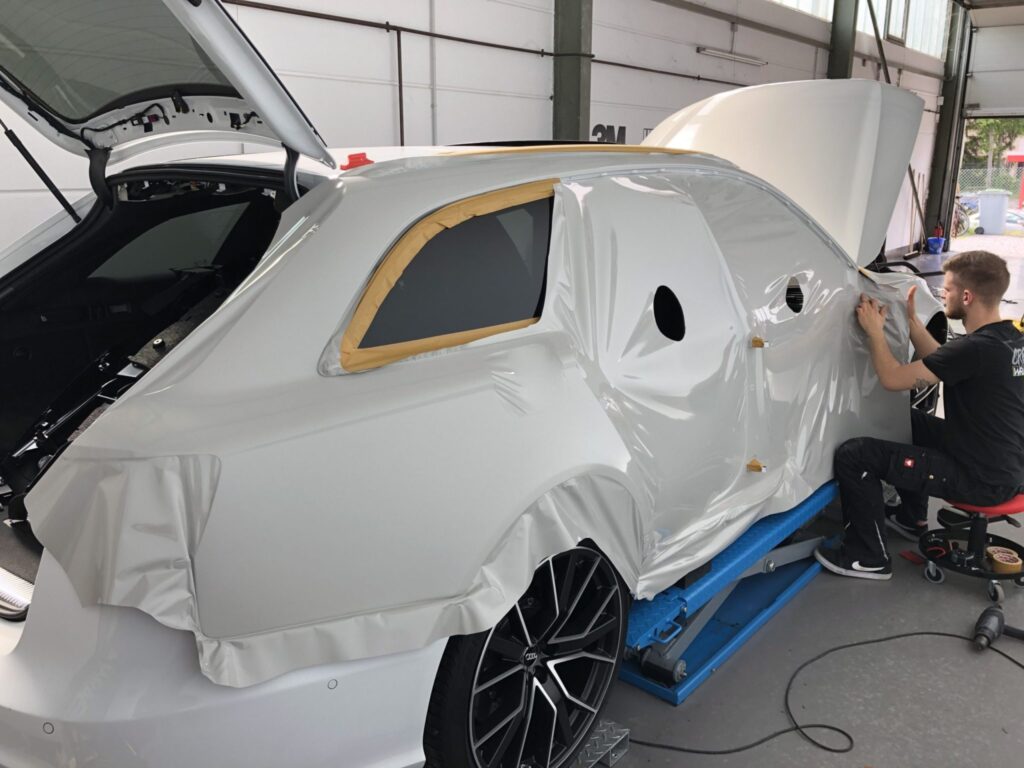 Audi RS6 Avant Kreide grau Vollfolierung