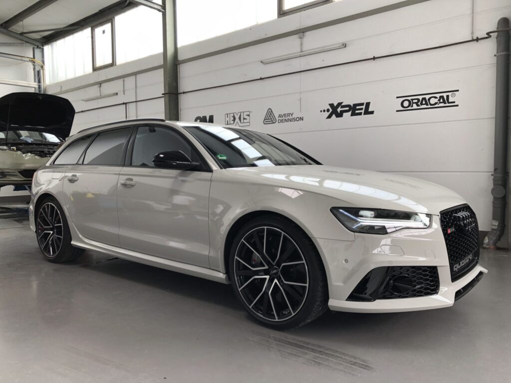 Audi RS6 Avant Kreide grau Vollfolierung